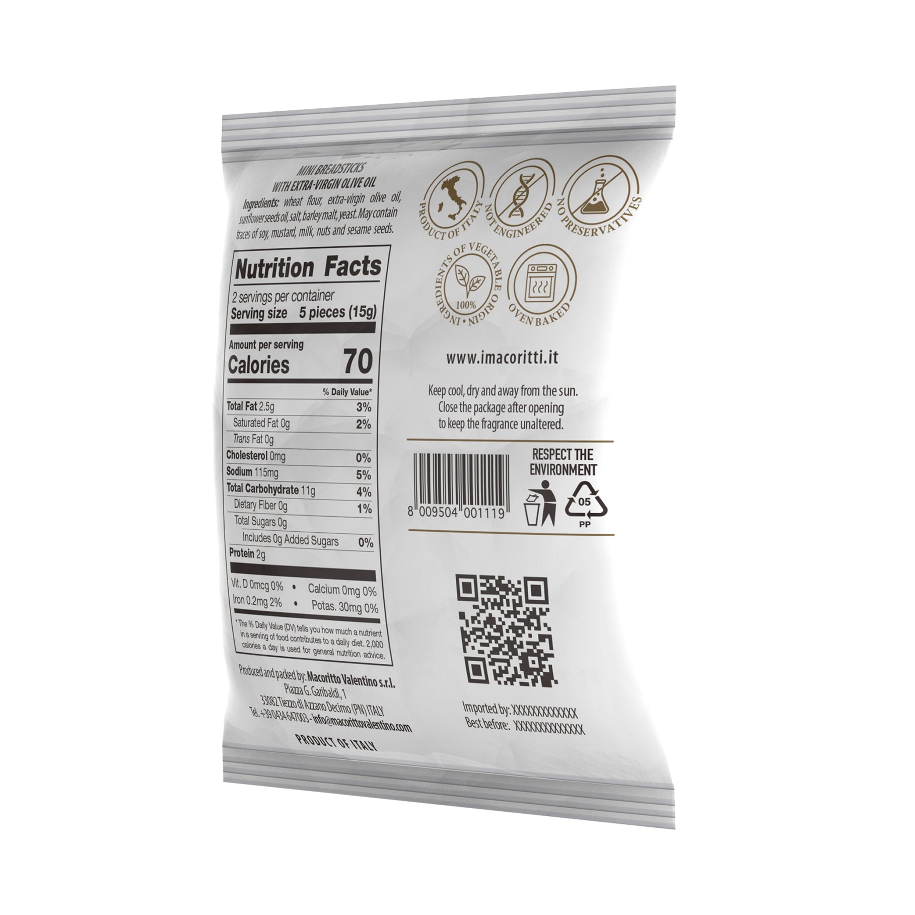 I Macoritti Snack Classici mini breadsticks back of pack showing nutrition facts panel, QR code, barcode, and storage information